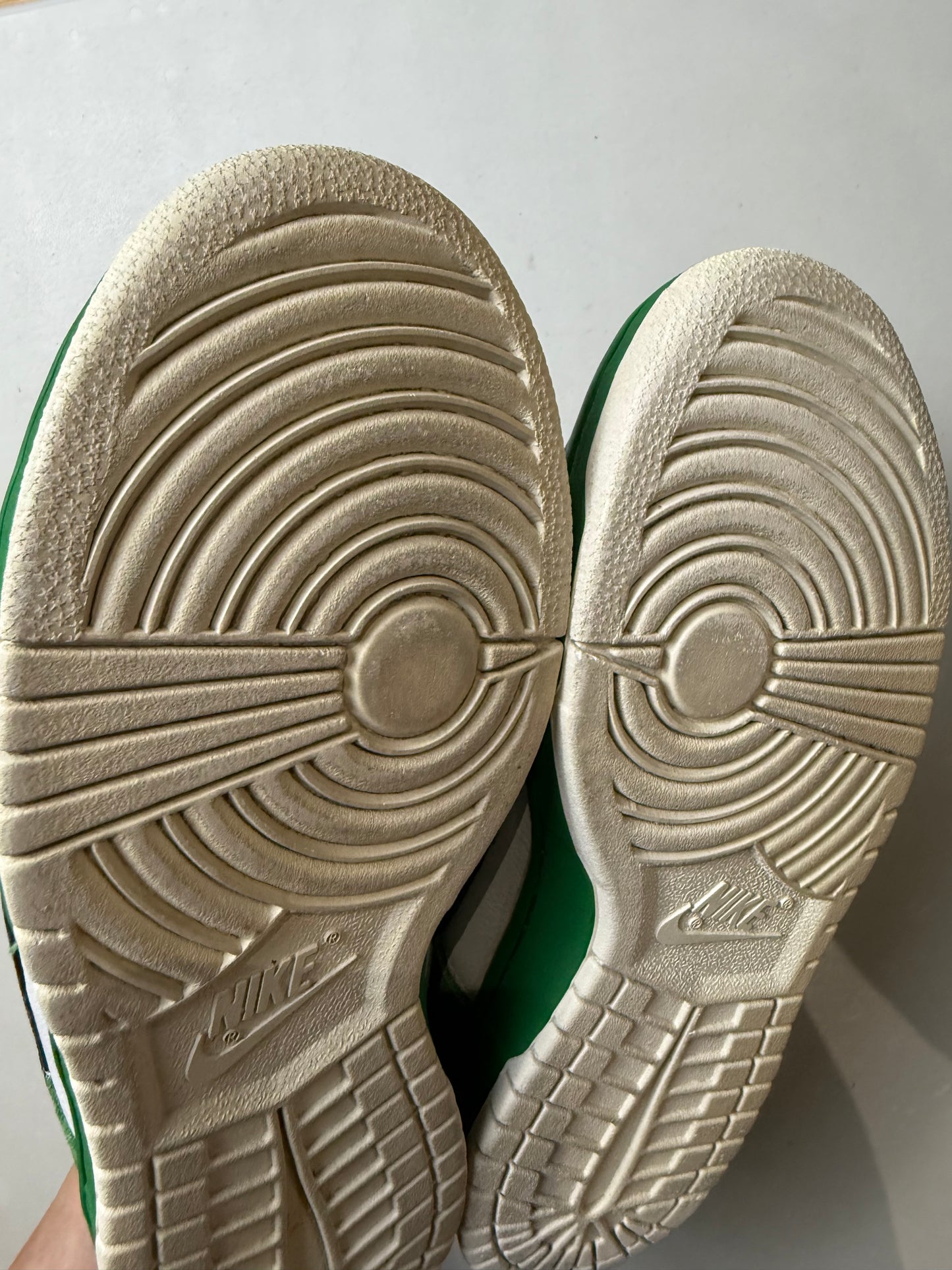 9 US - USED Nike Dunk SB Low Heineken