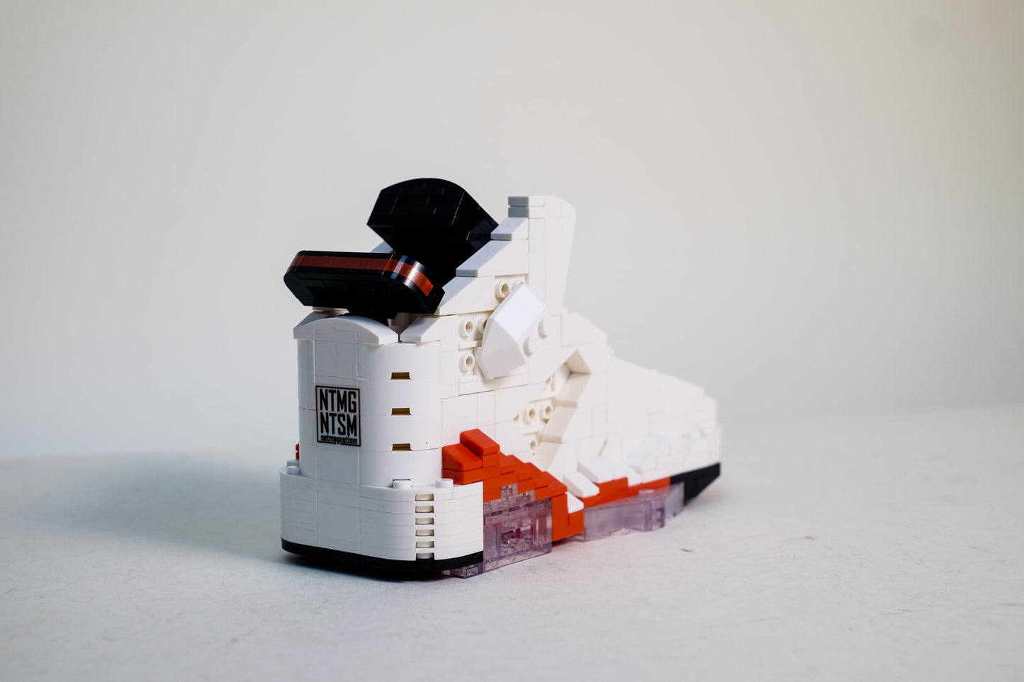 NETMAGNETISM SERIES 1 - White Infrared VI 6 2017