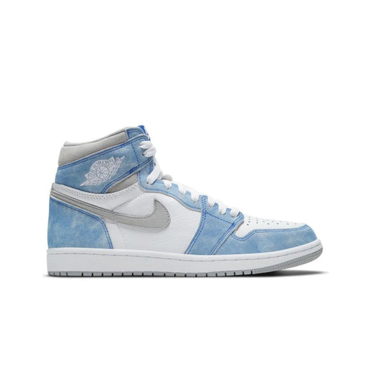 NEW Air Jordan 1 Hyper Royal Size 9 US